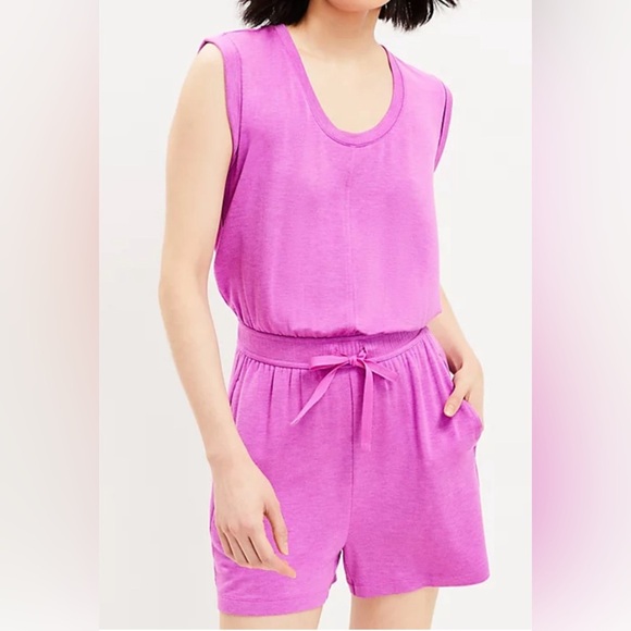 Lou & Grey Pants - Lou & Grey Signaturesoft Scoop Neck Romper - Fuchsia color. XL